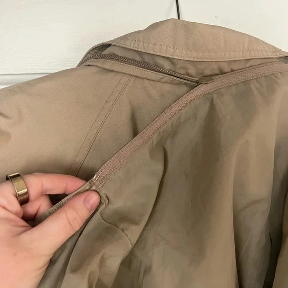 Eddie Bauer Women’s Beige Outdoor Utility Jacket Parka Vintage Coat Size Small - Picture 13 of 13